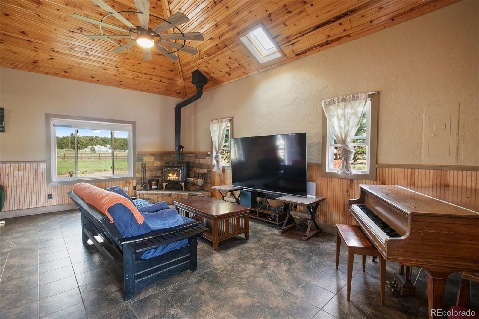 MLS Image #9 for 13599  county rd 1 ,florissant, Colorado
