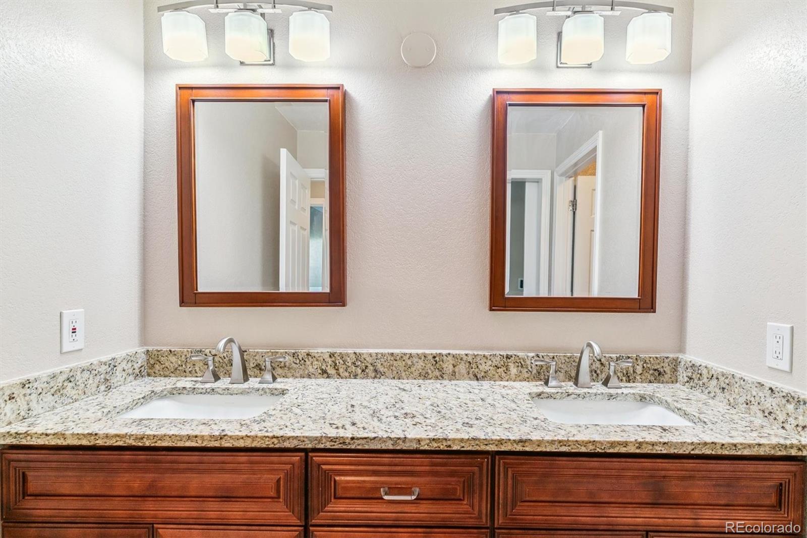 MLS Image #16 for 9015 w tanforan drive,littleton, Colorado