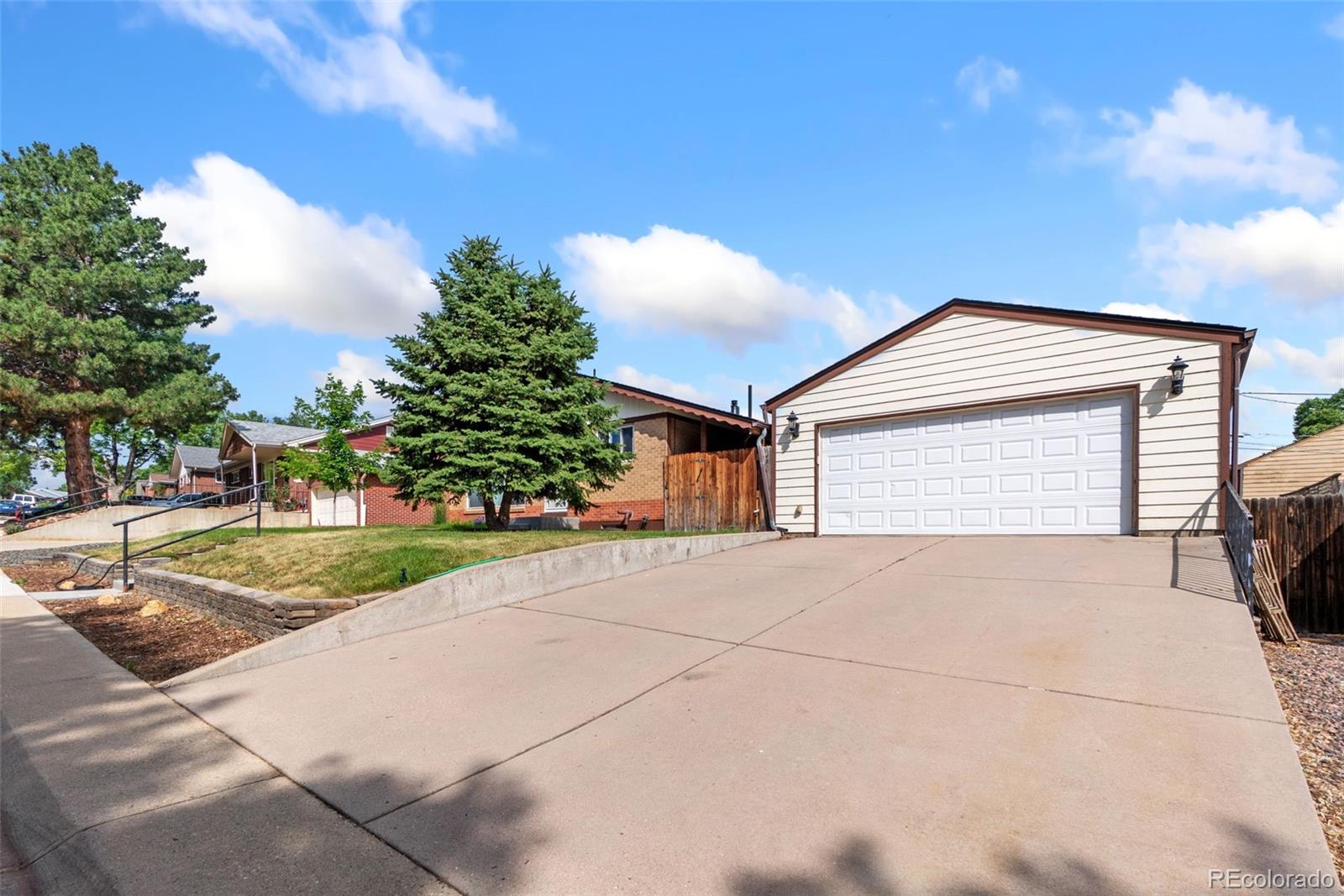 MLS Image #1 for 10949 e 109th place,northglenn, Colorado