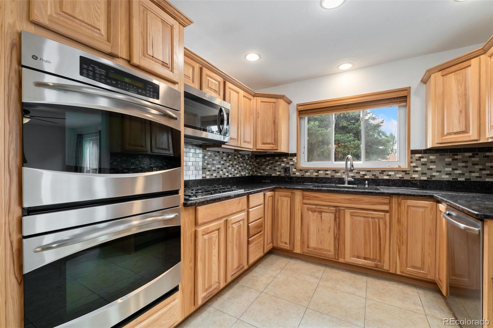 MLS Image #11 for 10949 e 109th place,northglenn, Colorado