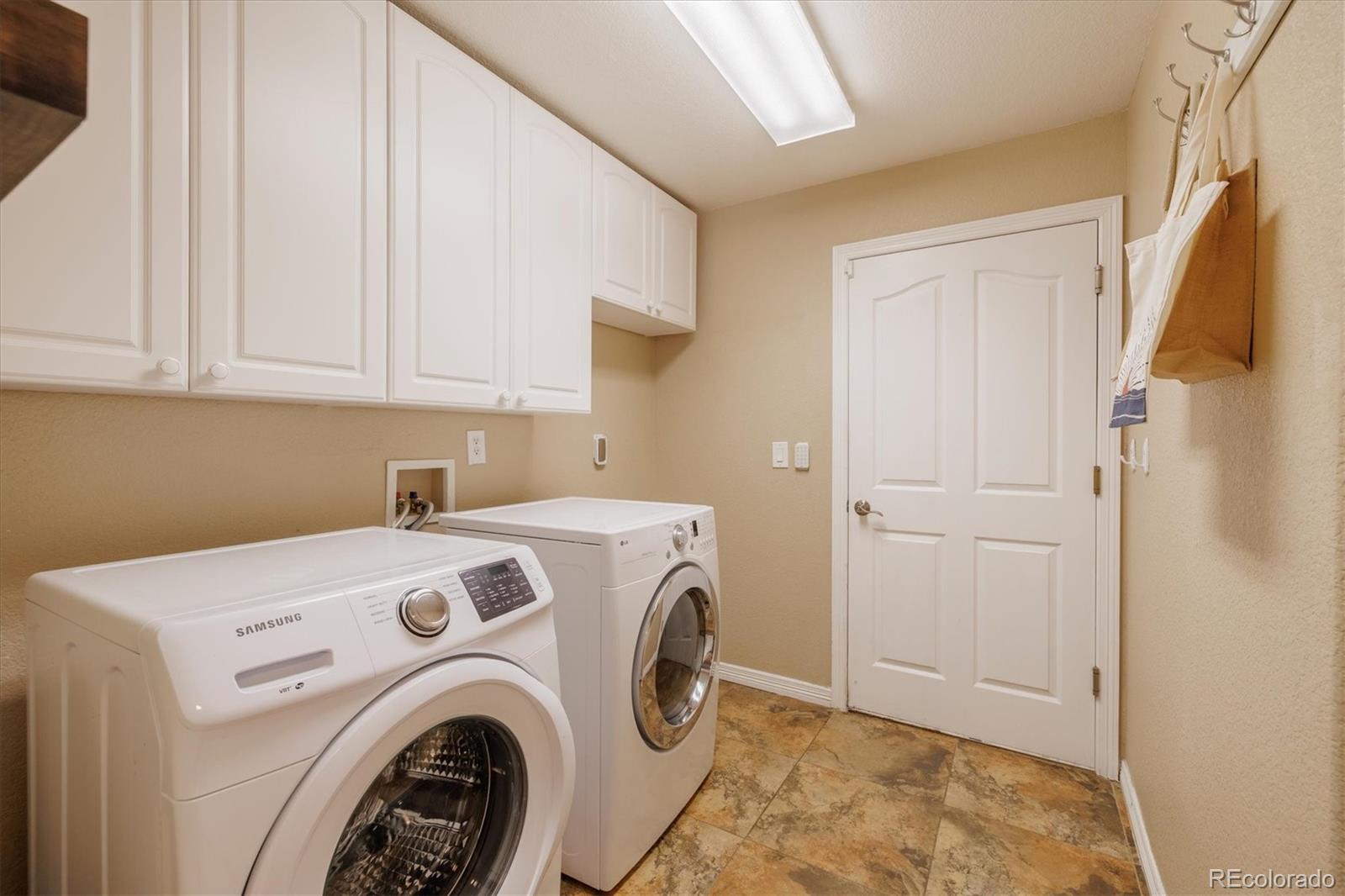 MLS Image #25 for 10085  charissglen court,highlands ranch, Colorado