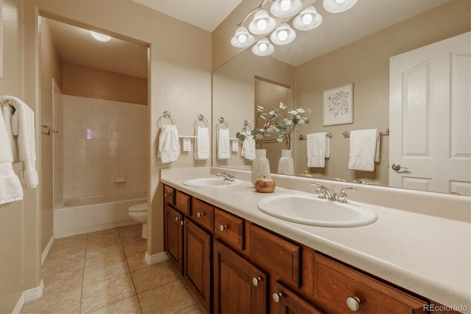 MLS Image #35 for 10085  charissglen court,highlands ranch, Colorado