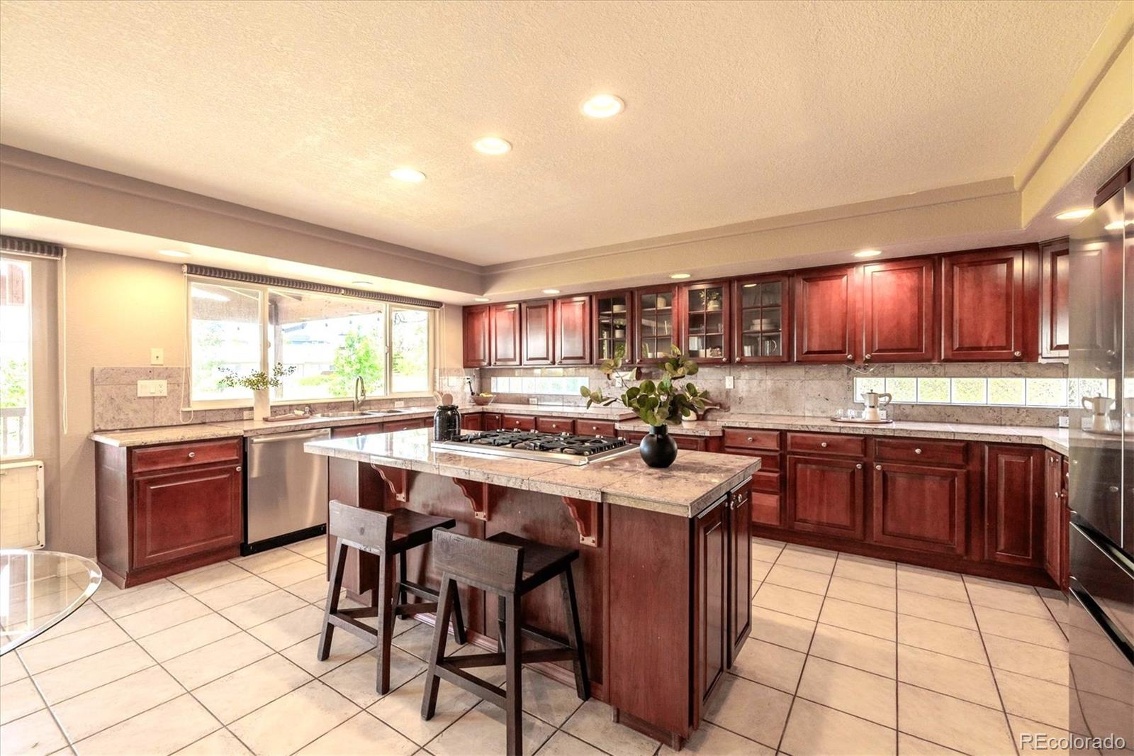 MLS Image #7 for 10085  charissglen court,highlands ranch, Colorado