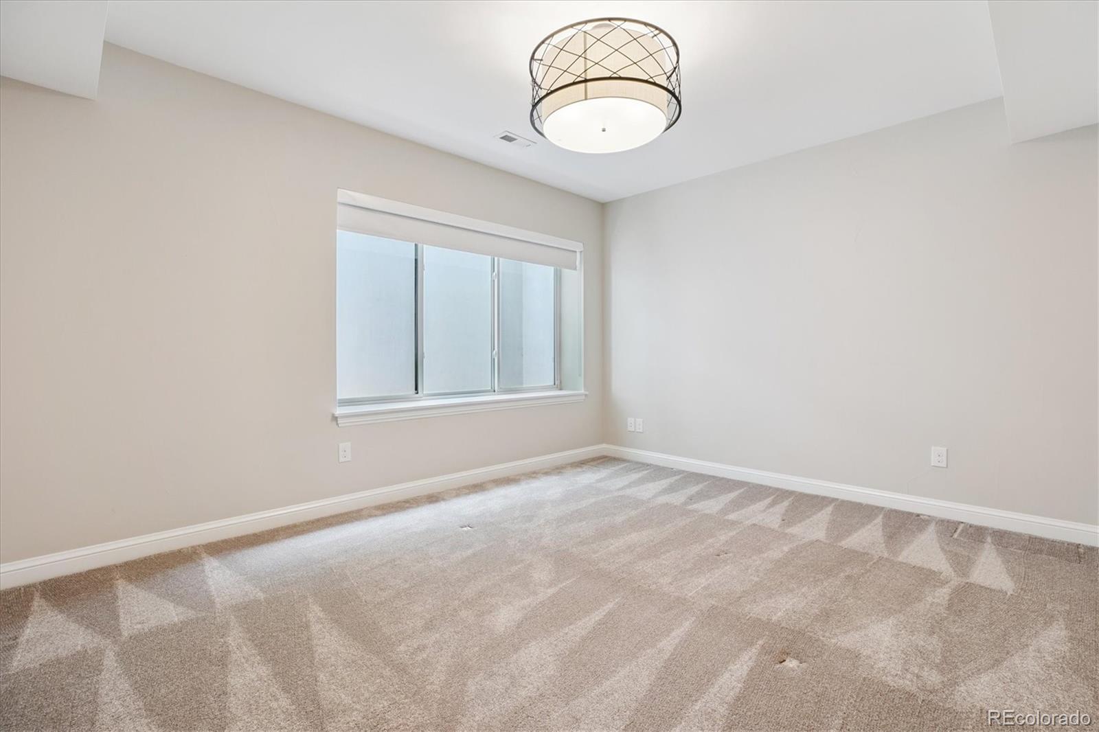 MLS Image #39 for 115 s glencoe ,denver, Colorado