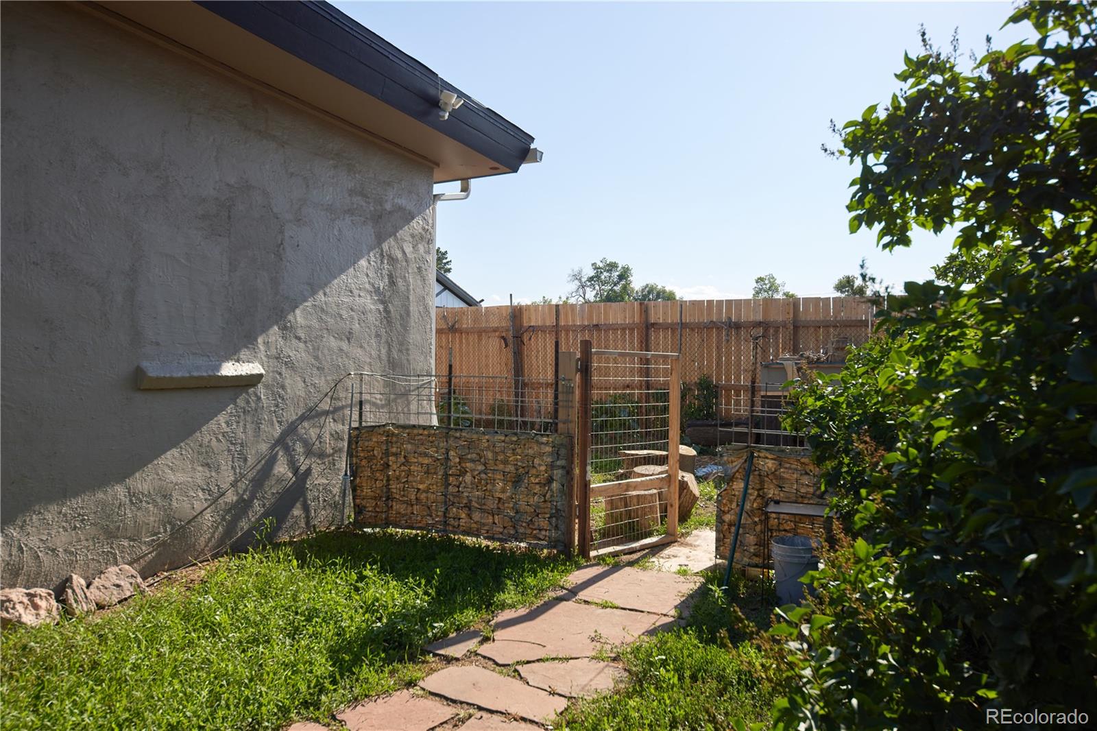 MLS Image #7 for 1075 s ames street,lakewood, Colorado