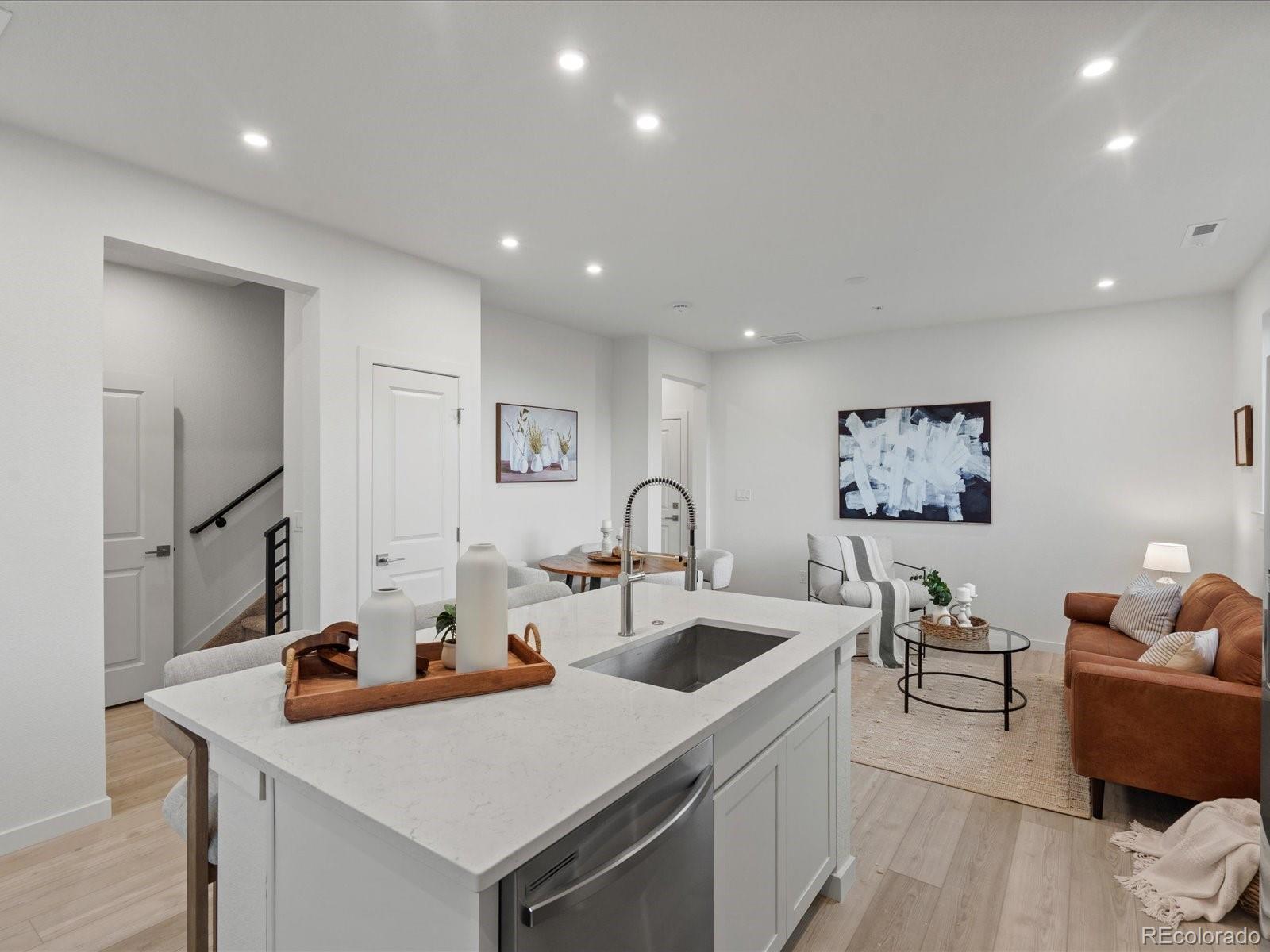 MLS Image #2 for 3348  sobo view,colorado springs, Colorado