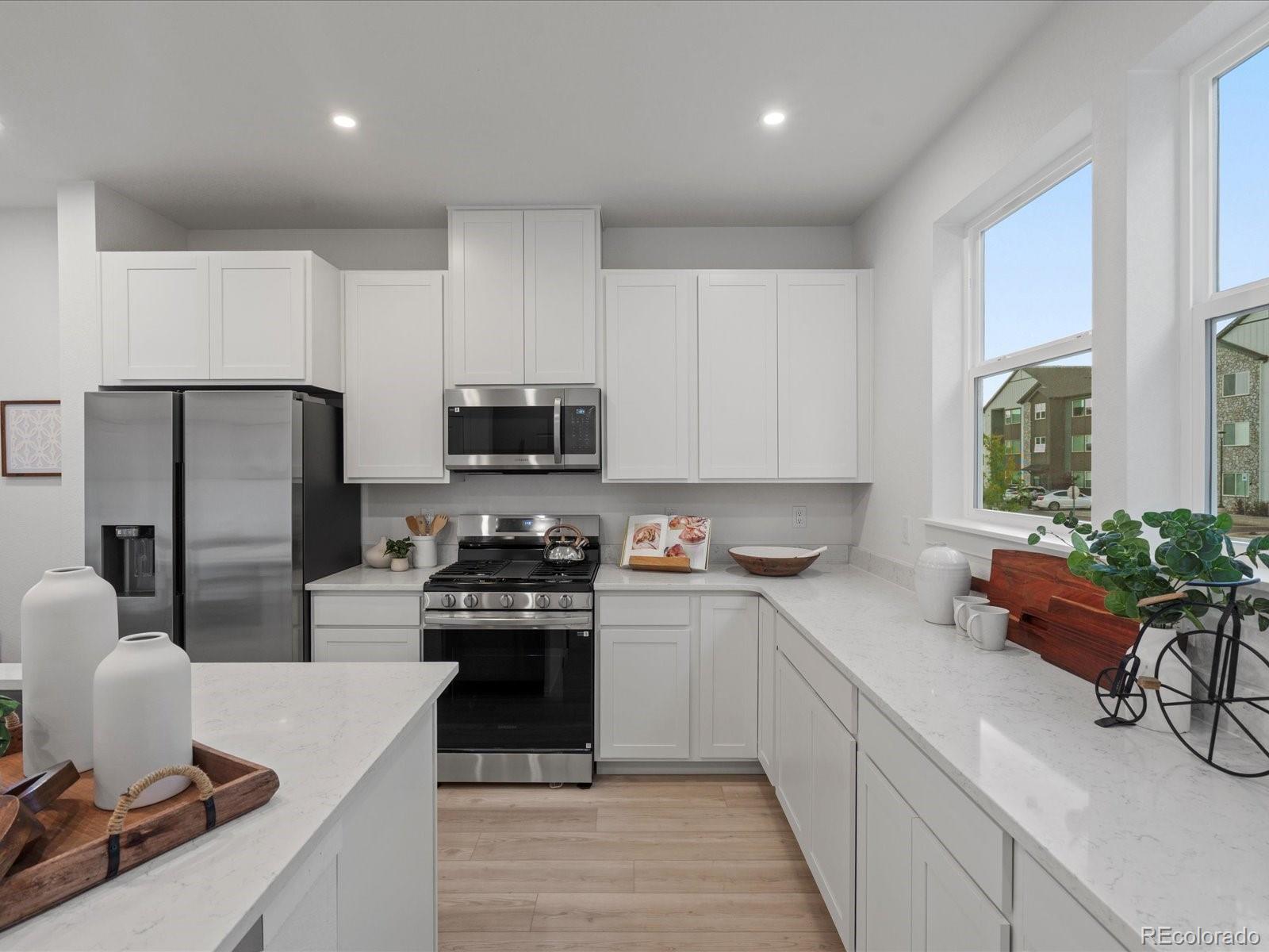 MLS Image #3 for 3348  sobo view,colorado springs, Colorado