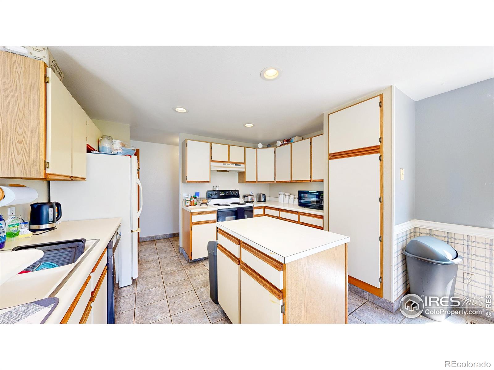 MLS Image #9 for 2027  churchill court,fort collins, Colorado