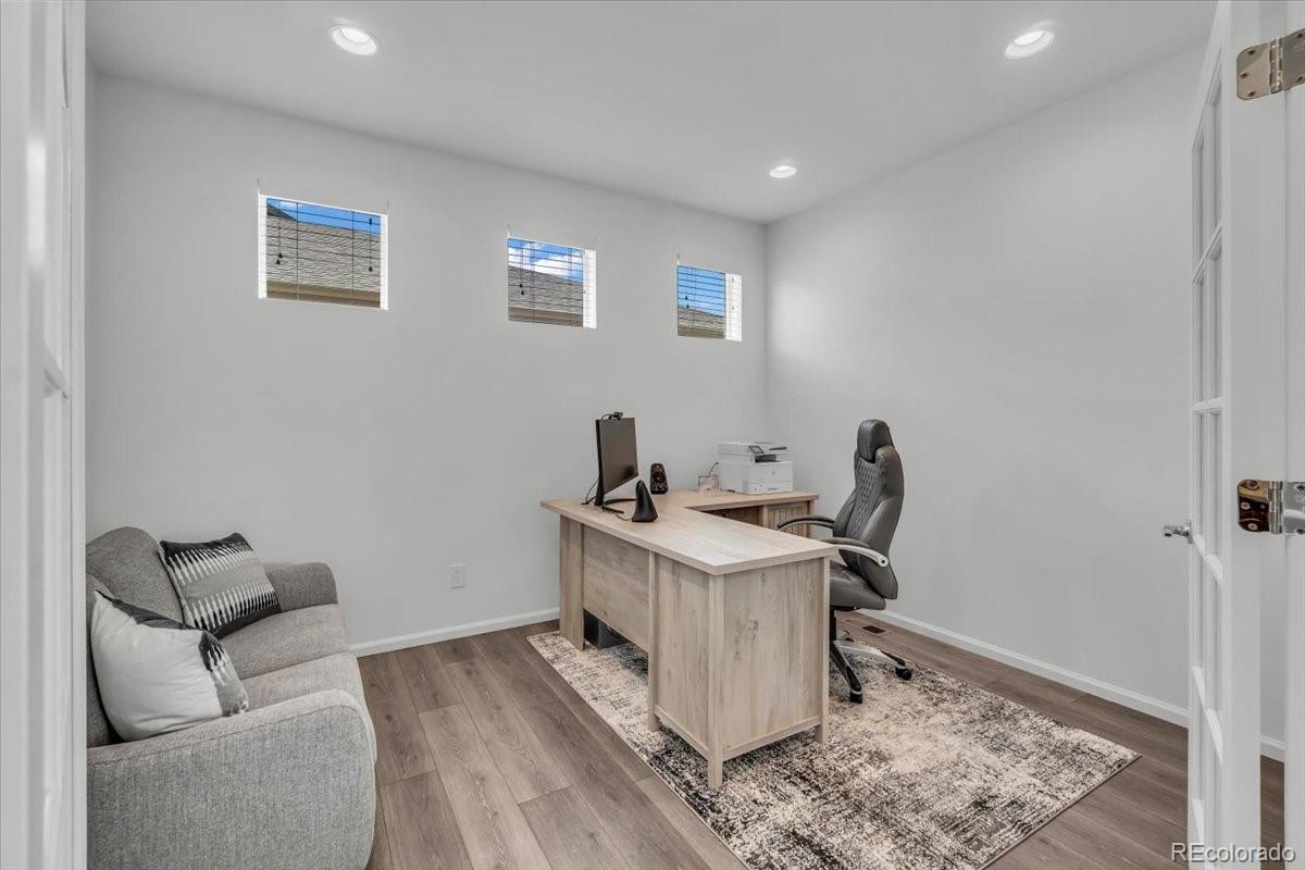 MLS Image #15 for 6591 n ceylon street,denver, Colorado