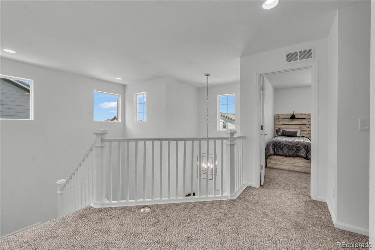 MLS Image #18 for 6591 n ceylon street,denver, Colorado