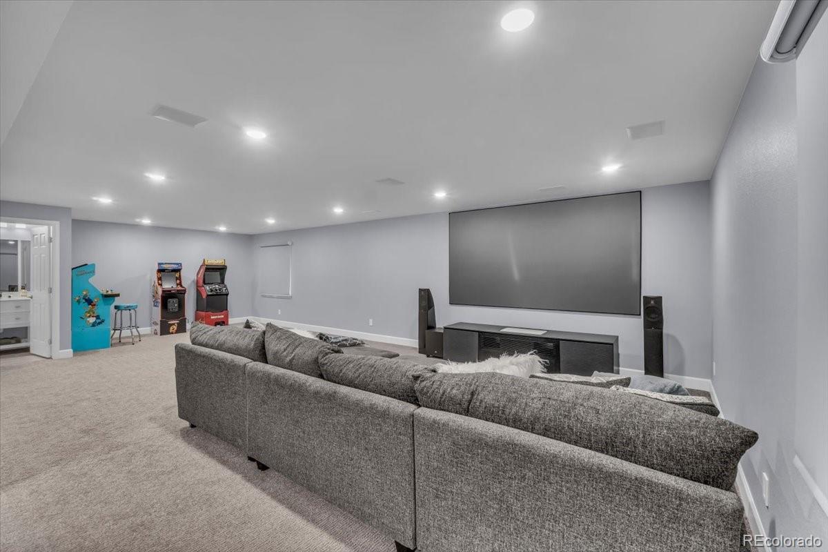 MLS Image #36 for 6591 n ceylon street,denver, Colorado