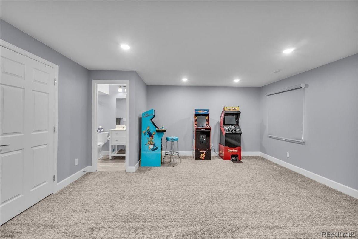 MLS Image #37 for 6591 n ceylon street,denver, Colorado