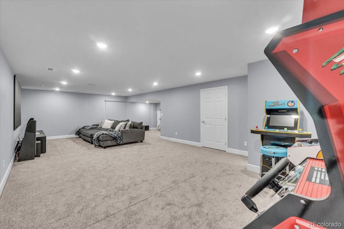 MLS Image #38 for 6591 n ceylon street,denver, Colorado