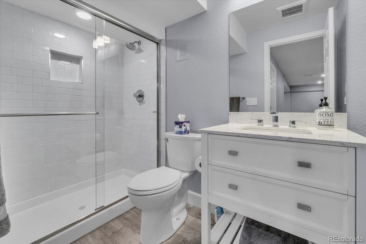 MLS Image #39 for 6591 n ceylon street,denver, Colorado