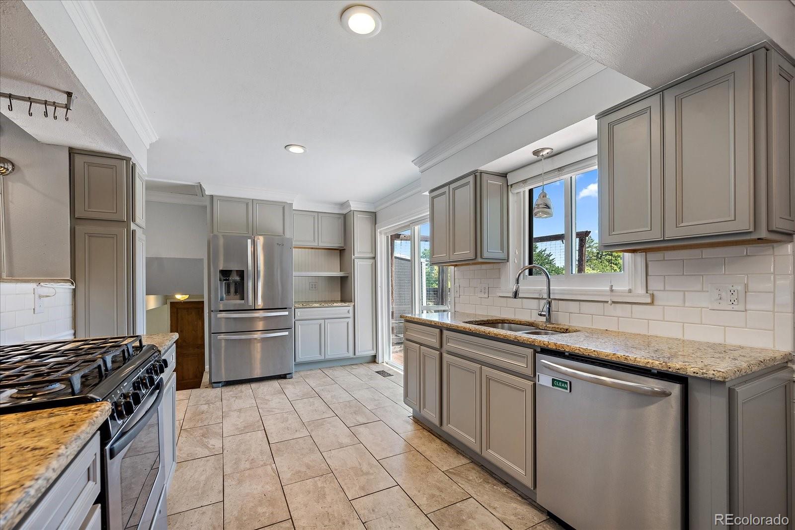 MLS Image #10 for 9350  raleigh court,westminster, Colorado