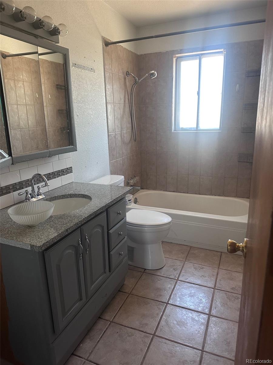 MLS Image #4 for 606  tennyson street,denver, Colorado