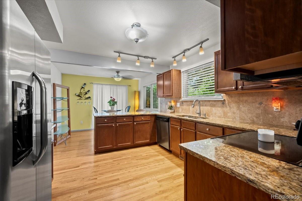 MLS Image #9 for 8060  meadowdale square,niwot, Colorado