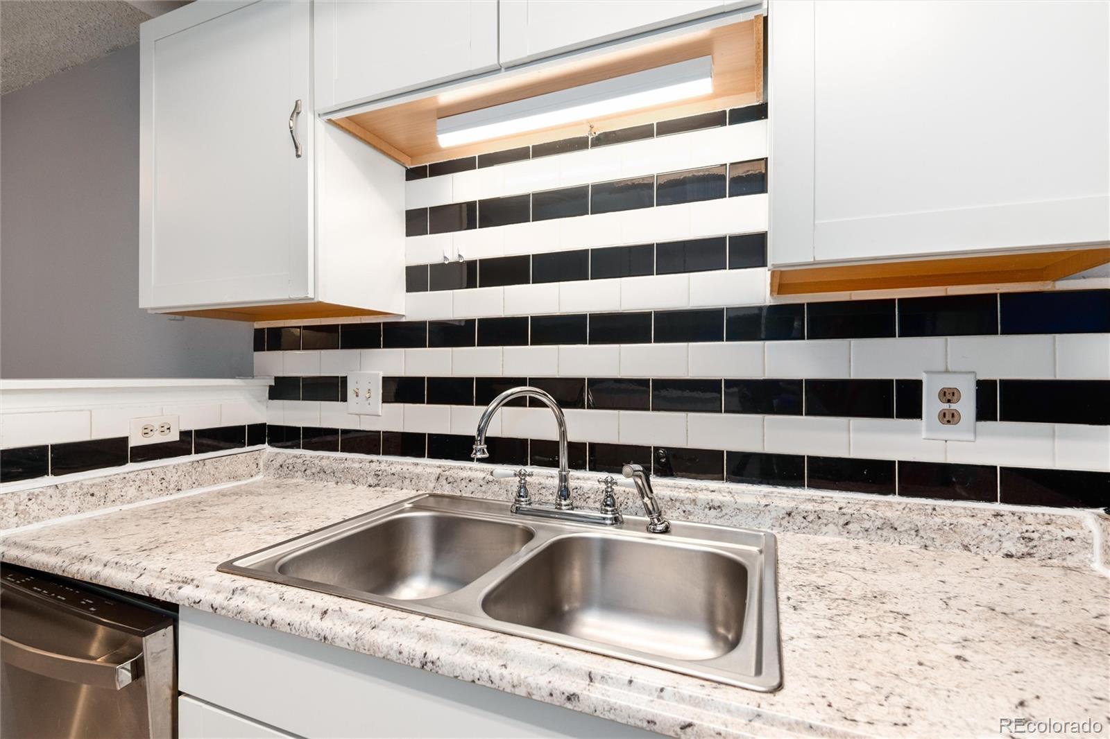 MLS Image #11 for 18103 e kentucky avenue,aurora, Colorado
