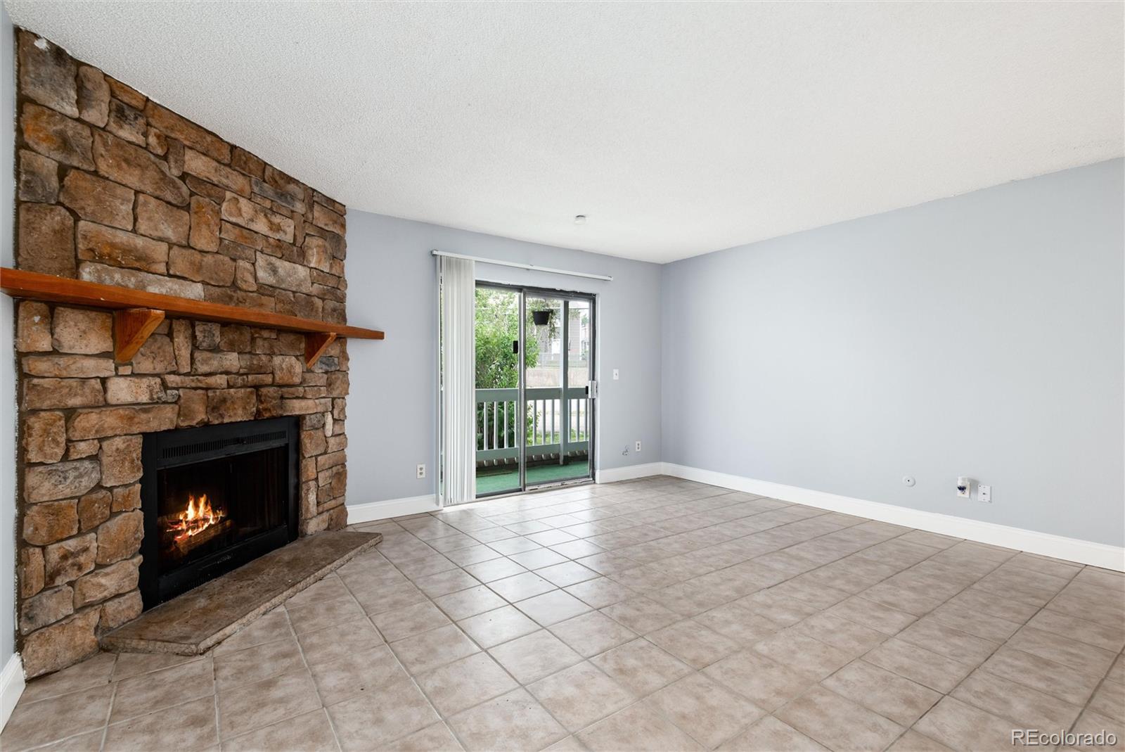 MLS Image #2 for 18103 e kentucky avenue,aurora, Colorado