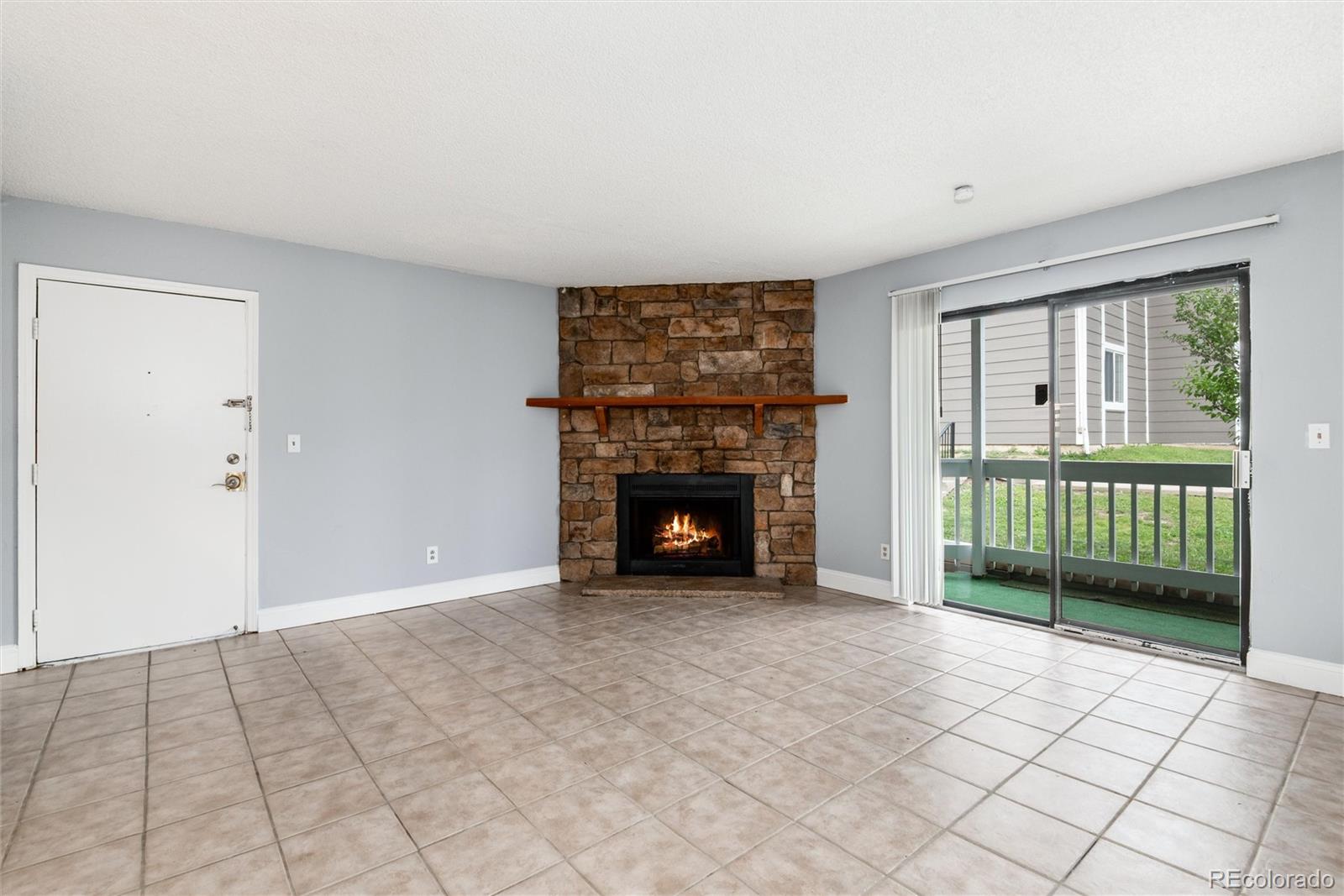 MLS Image #3 for 18103 e kentucky avenue,aurora, Colorado