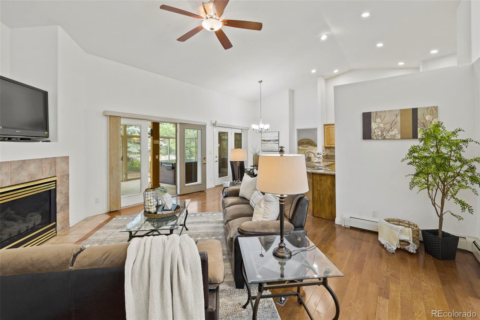 MLS Image #11 for 10  desert inn way,colorado springs, Colorado