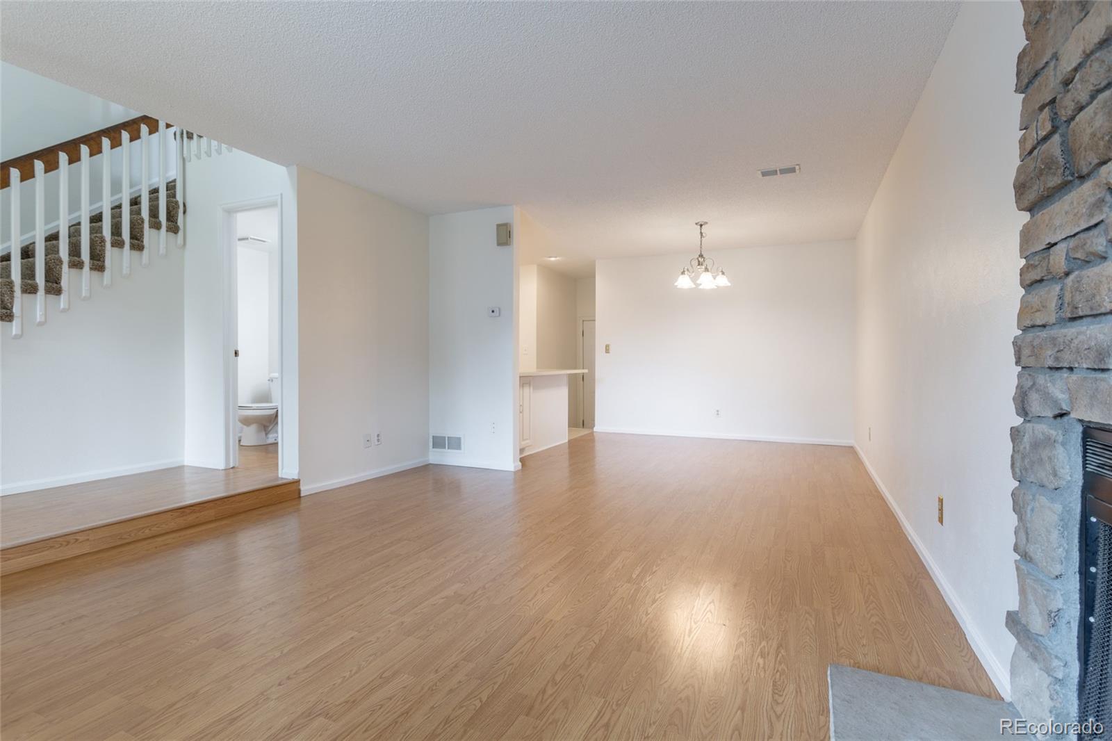 MLS Image #5 for 8463  everett way,arvada, Colorado