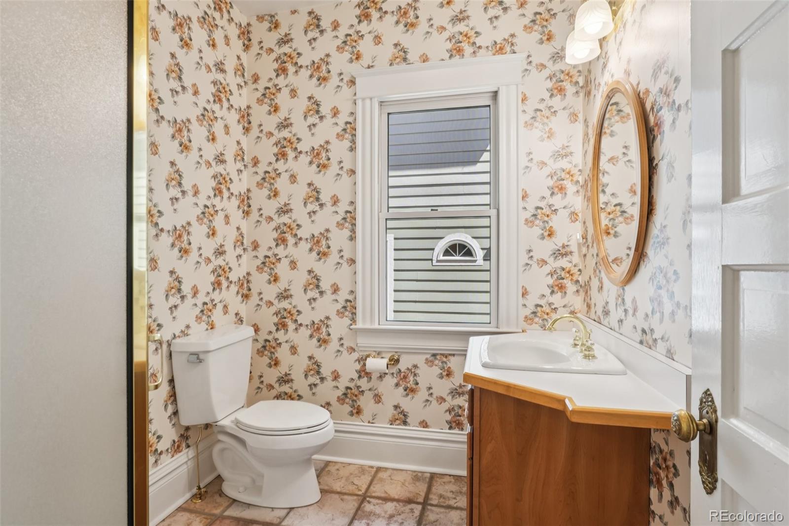 MLS Image #19 for 2360 s milwaukee street,denver, Colorado
