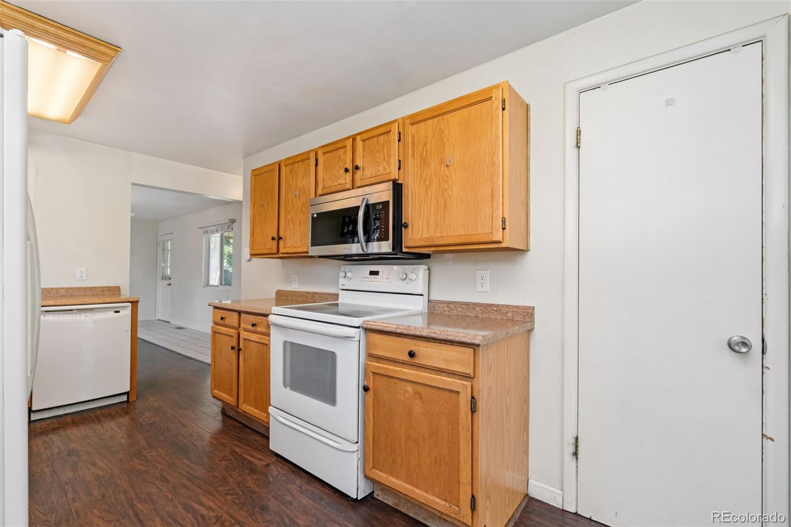 MLS Image #9 for 1049  galena street,aurora, Colorado