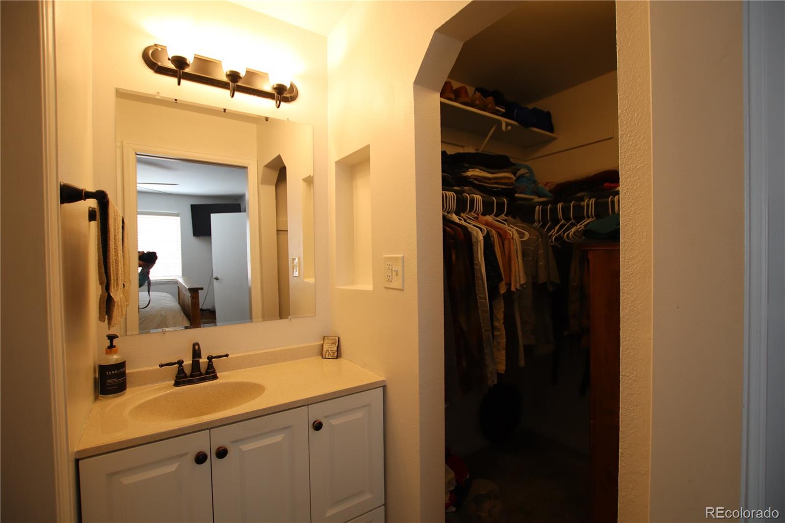 MLS Image #16 for 7988 s johnson court,littleton, Colorado