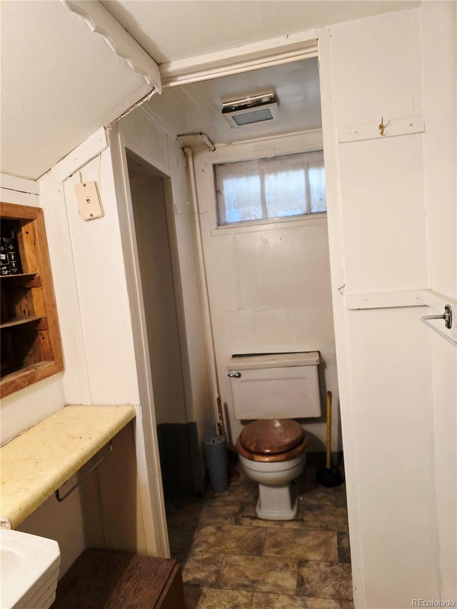 MLS Image #12 for 1215 e 7th street,trinidad, Colorado