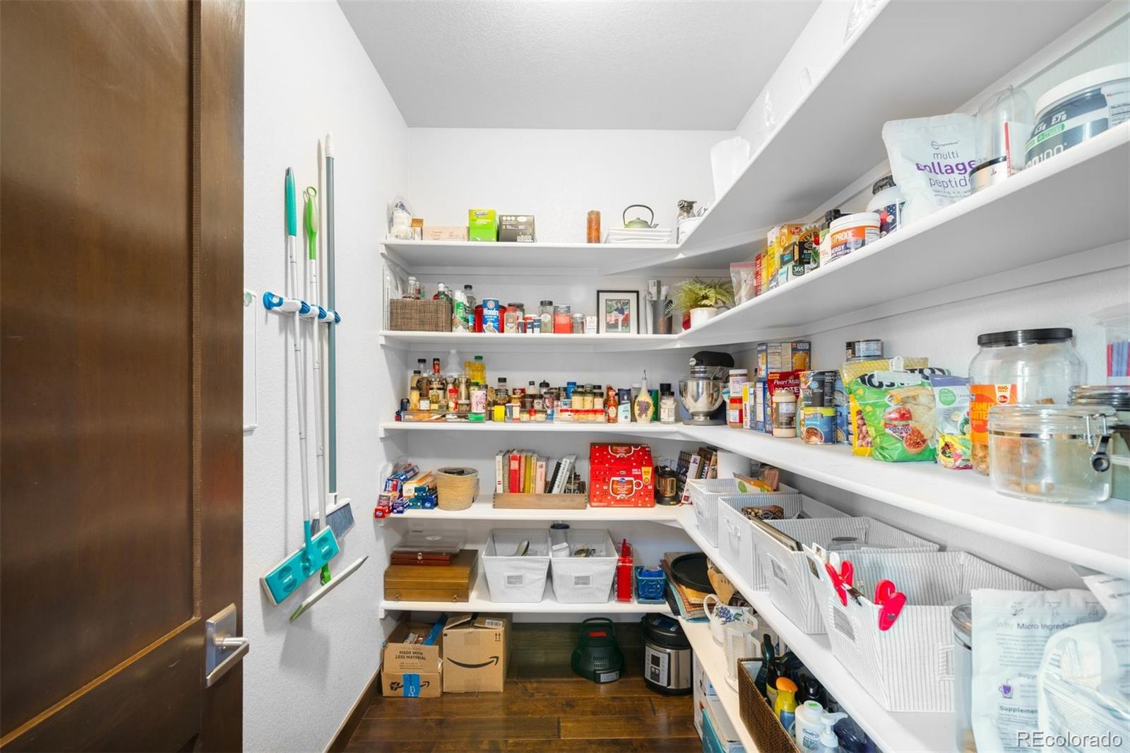 MLS Image #10 for 10243  spring green drive,englewood, Colorado
