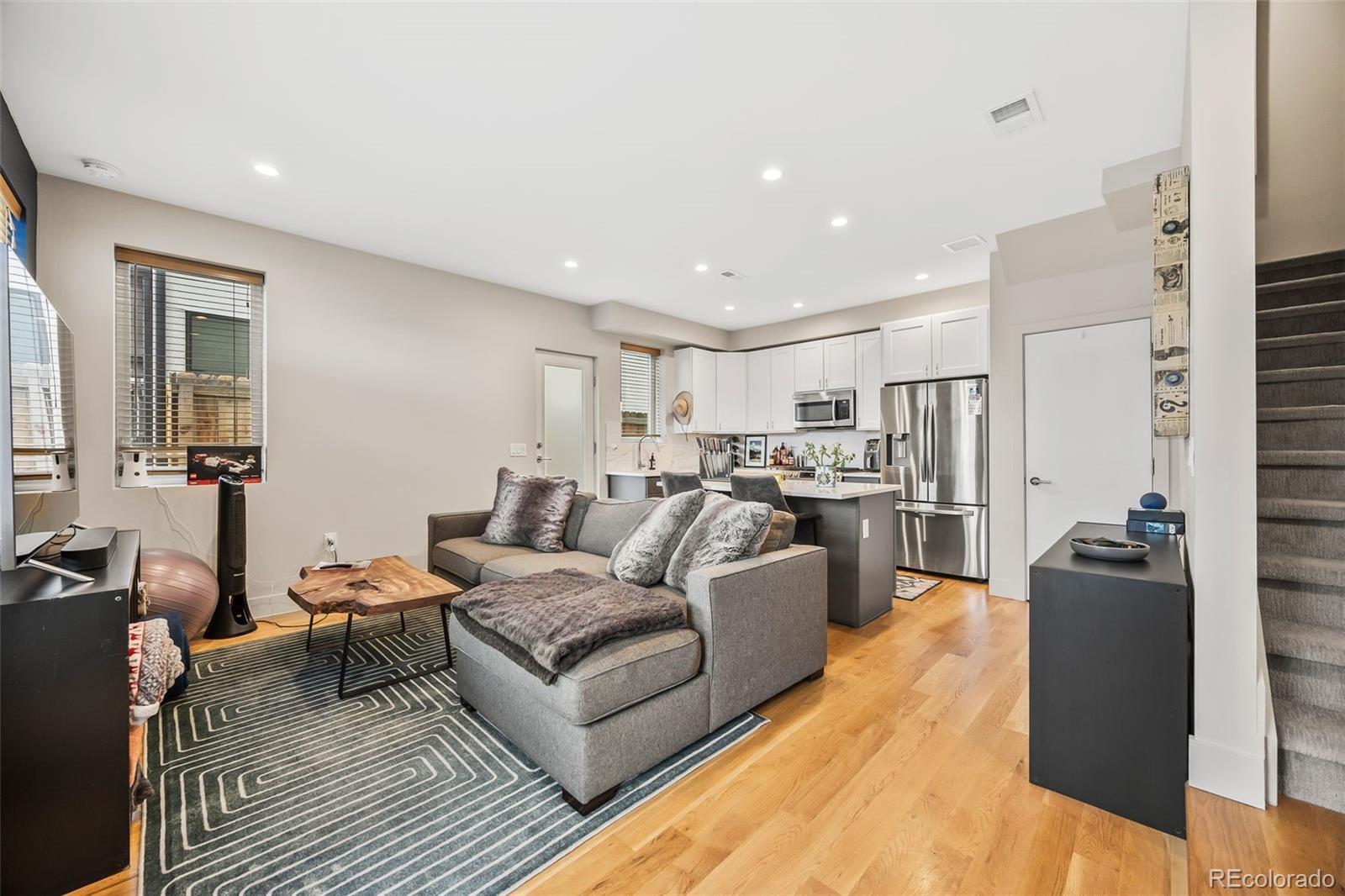 MLS Image #3 for 1302 n stuart street,denver, Colorado