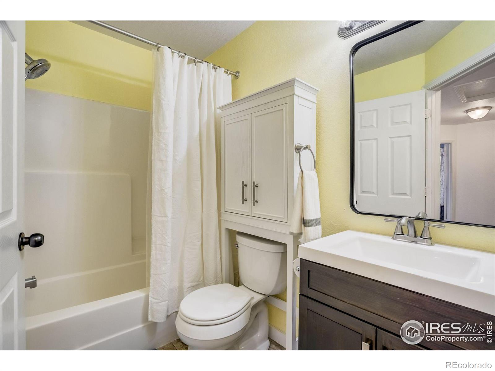 MLS Image #3 for 533  horizon place,dacono, Colorado