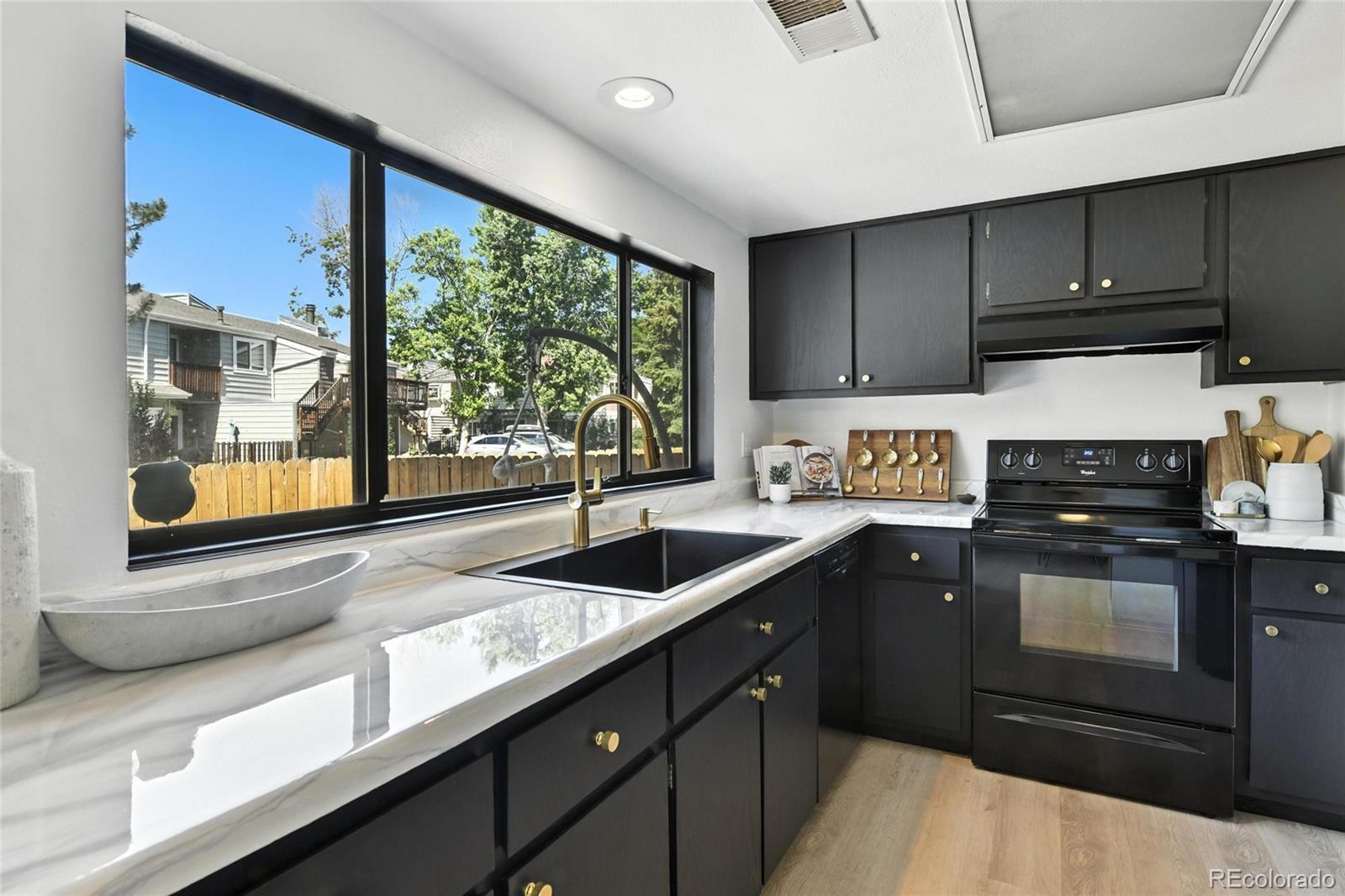 MLS Image #13 for 6795 e arizona avenue,denver, Colorado