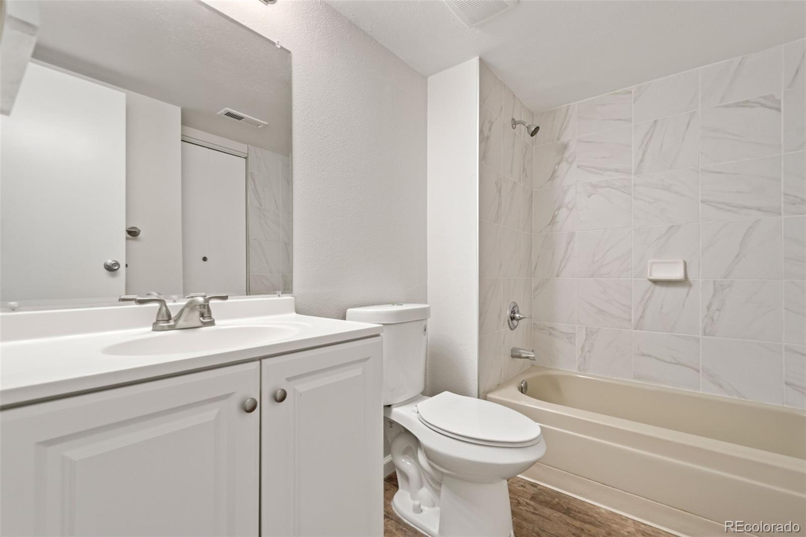 MLS Image #16 for 943 s zeno way 102,aurora, Colorado