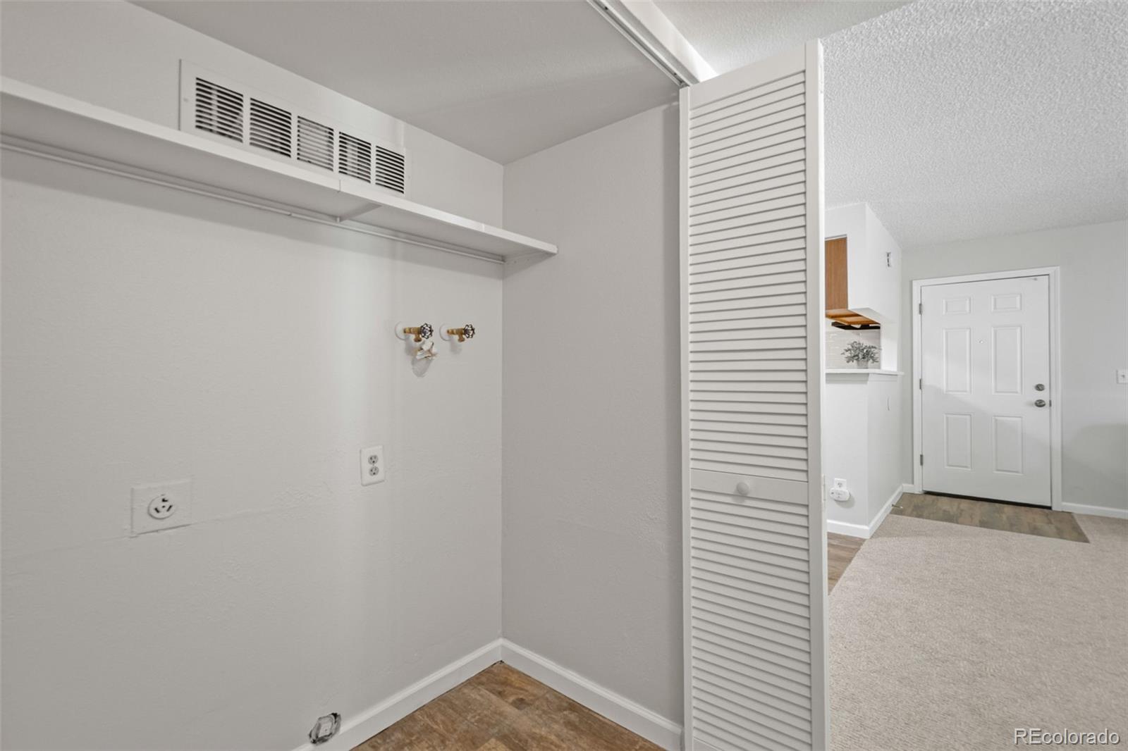 MLS Image #17 for 943 s zeno way 102,aurora, Colorado