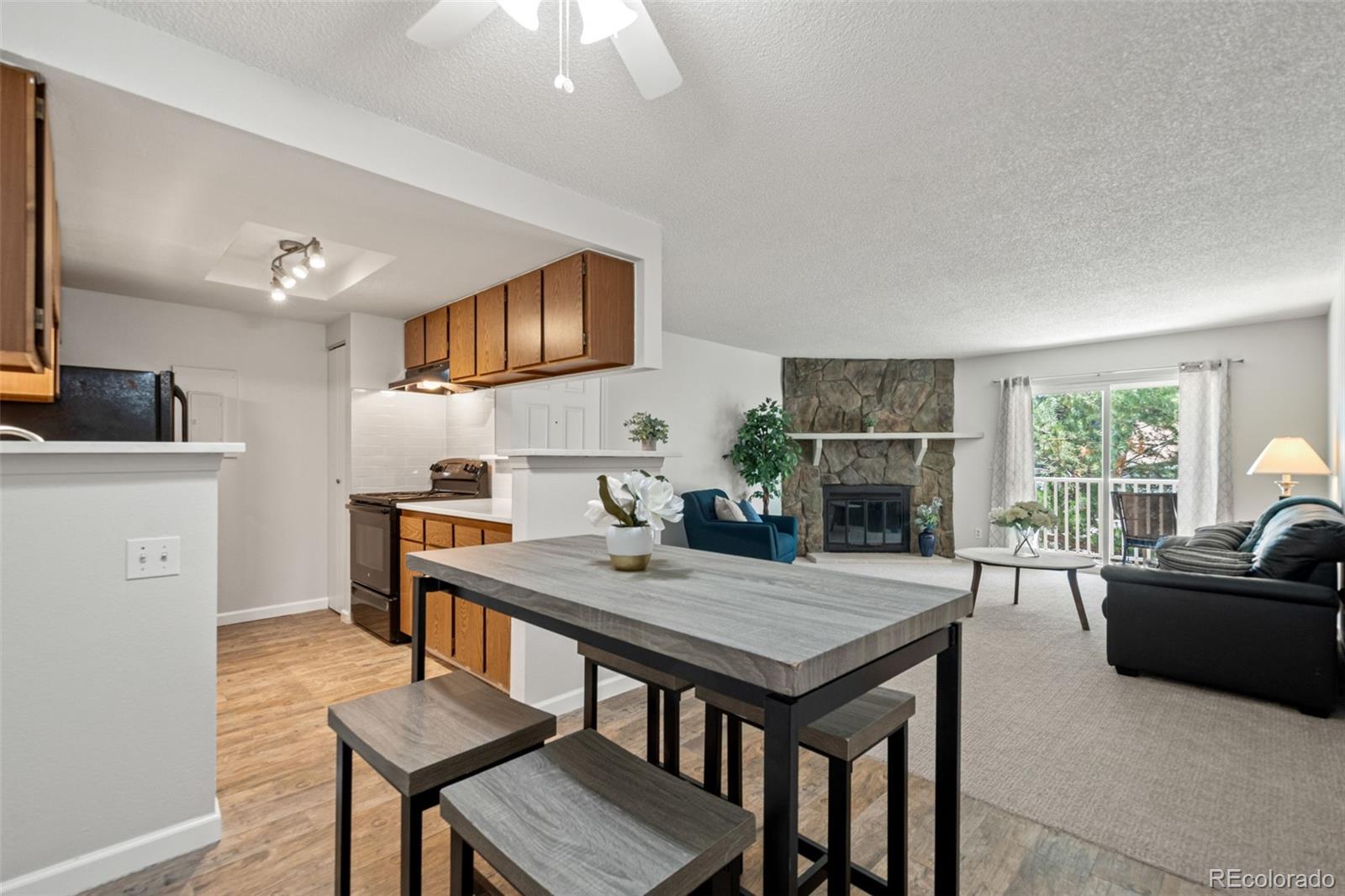 MLS Image #3 for 943 s zeno way 102,aurora, Colorado
