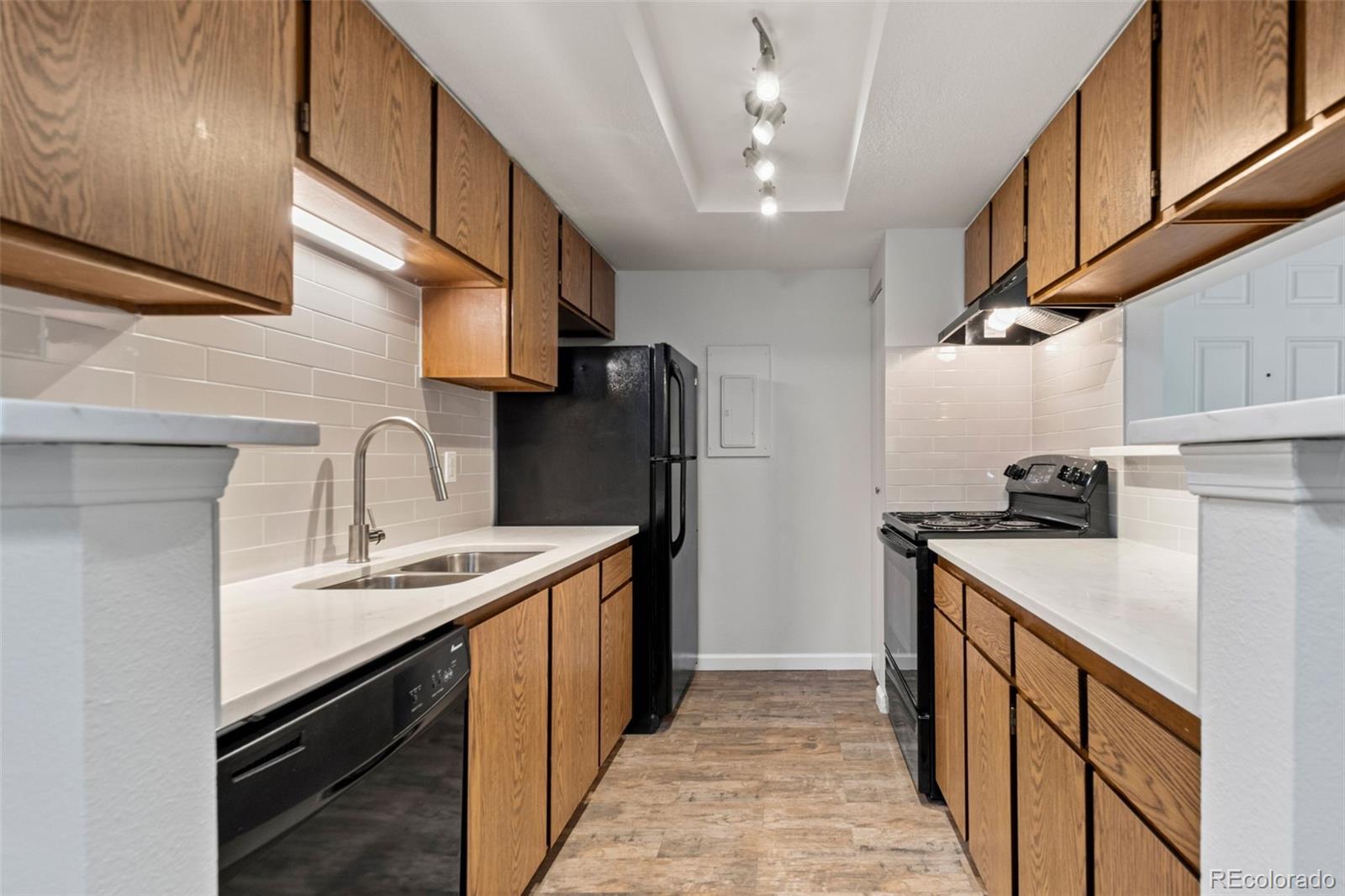 MLS Image #5 for 943 s zeno way 102,aurora, Colorado