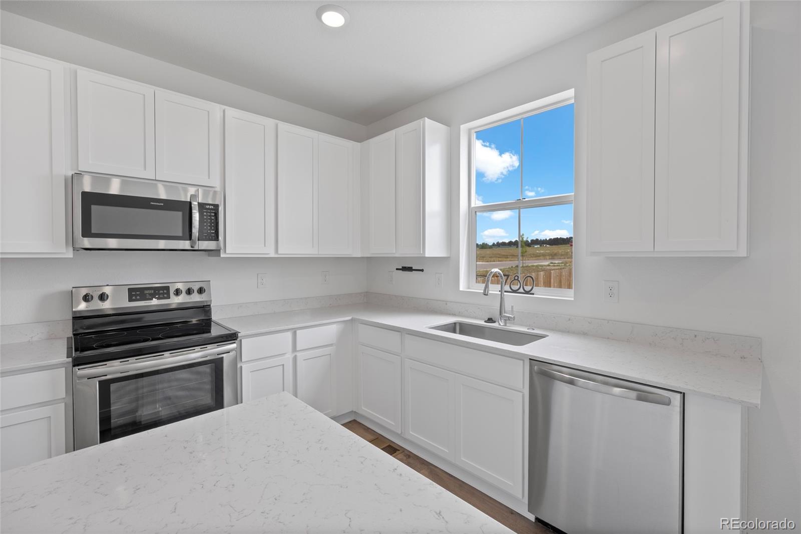 MLS Image #7 for 780  mosquito court,elizabeth, Colorado
