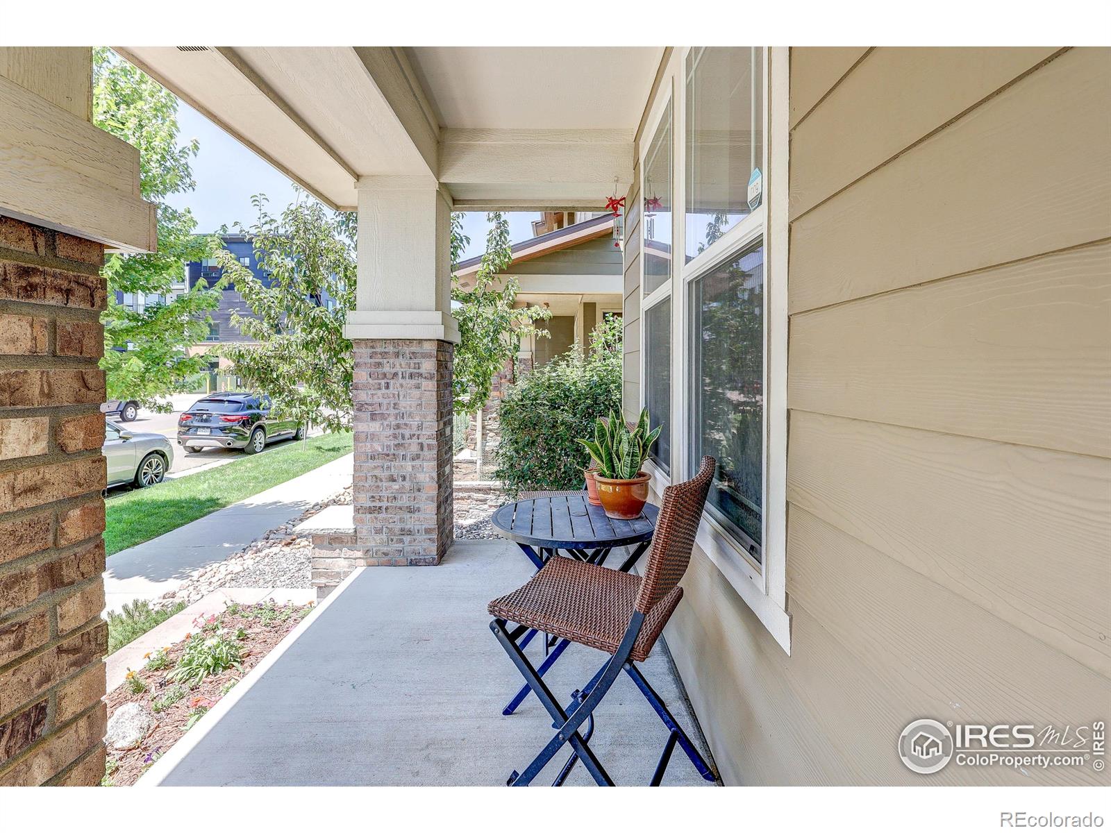 MLS Image #2 for 8321 e 33rd avenue,denver, Colorado