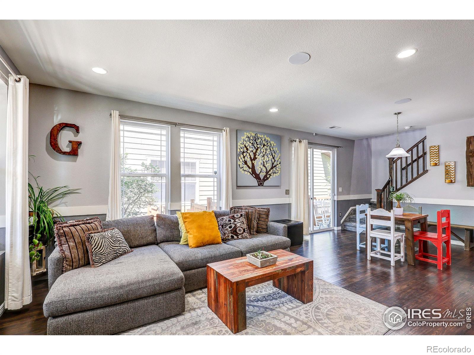 MLS Image #5 for 8321 e 33rd avenue,denver, Colorado