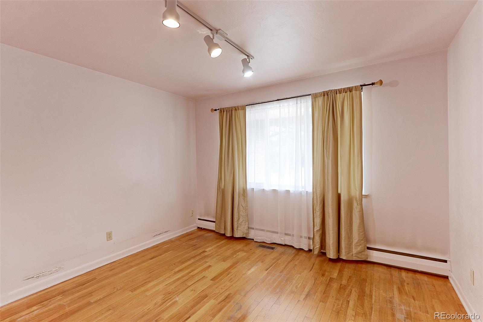 MLS Image #19 for 353 s niagara street,denver, Colorado
