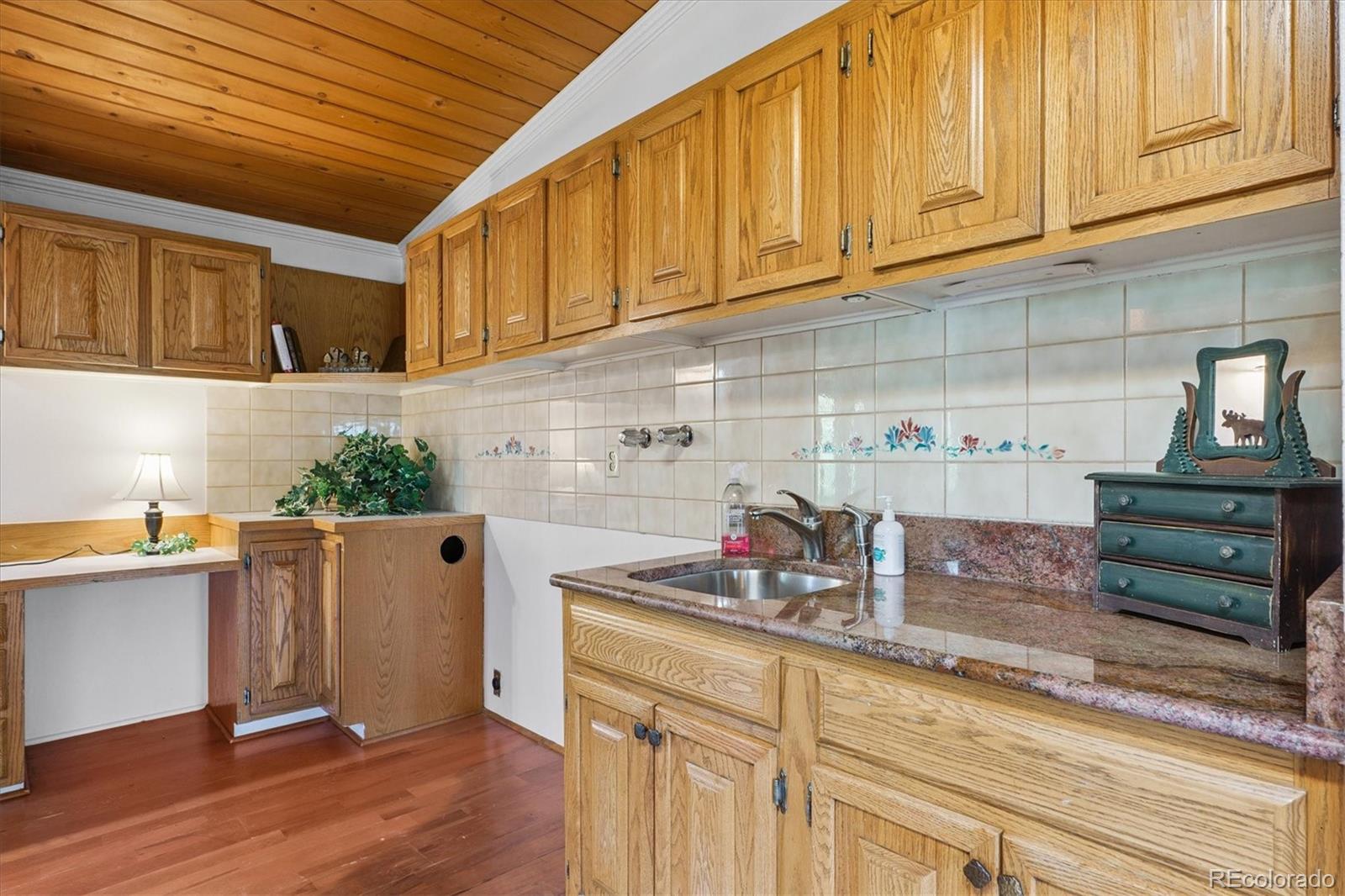 MLS Image #11 for 5073 n lariat drive,castle rock, Colorado