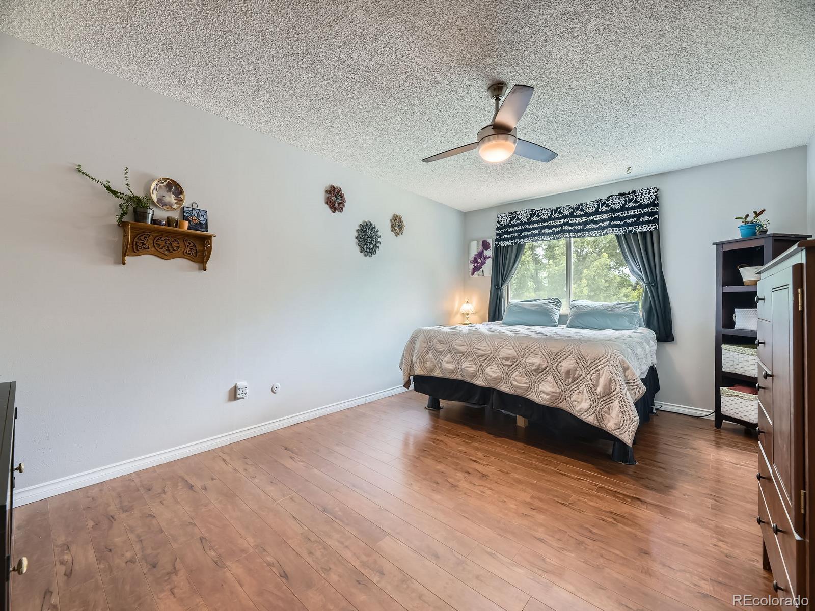 MLS Image #13 for 7296 s flower street,littleton, Colorado