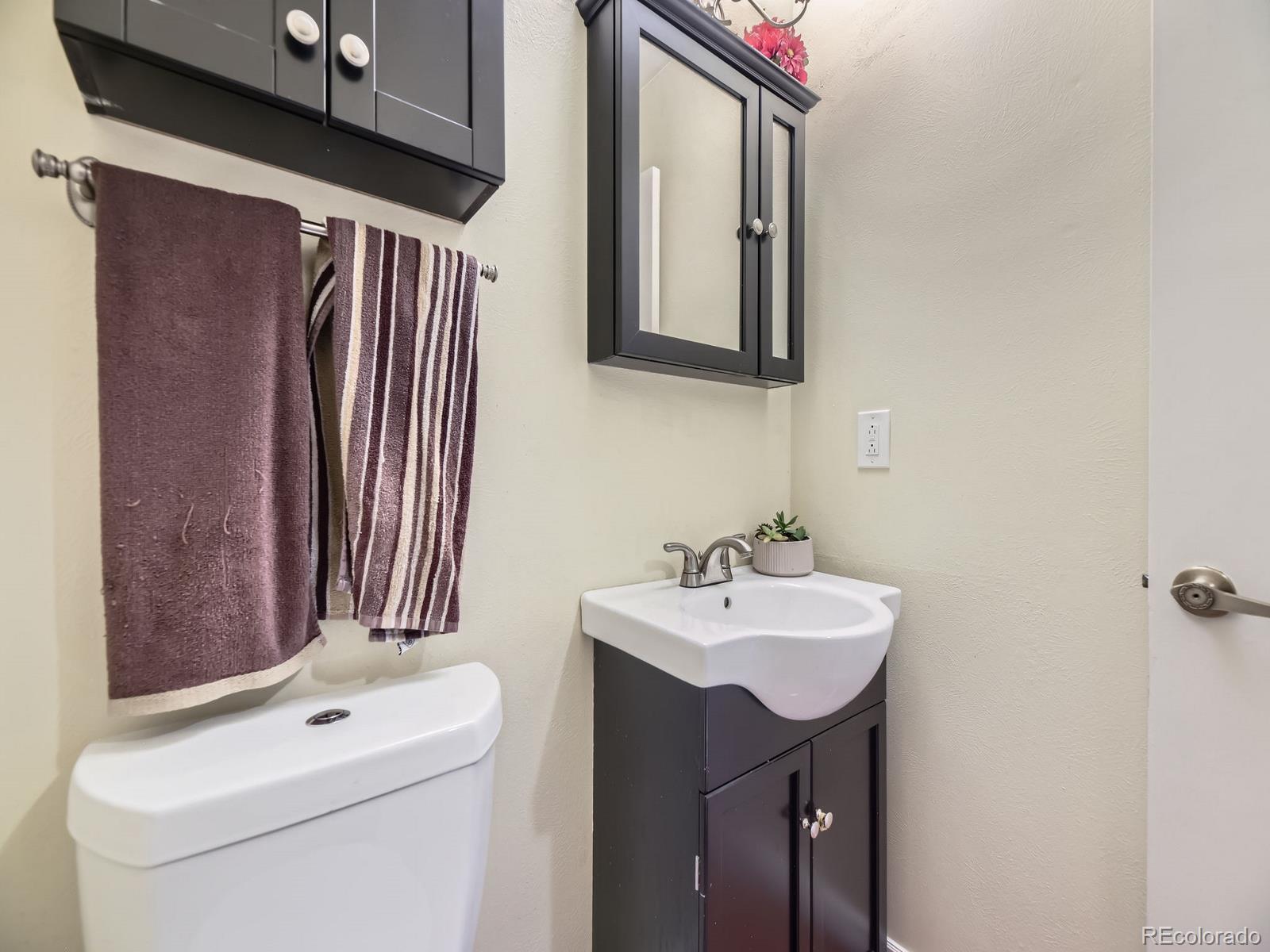 MLS Image #9 for 7296 s flower street,littleton, Colorado