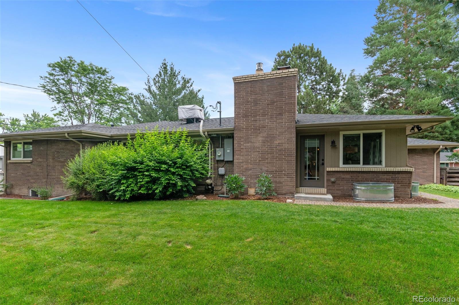 MLS Image #37 for 2717 s langley court,denver, Colorado
