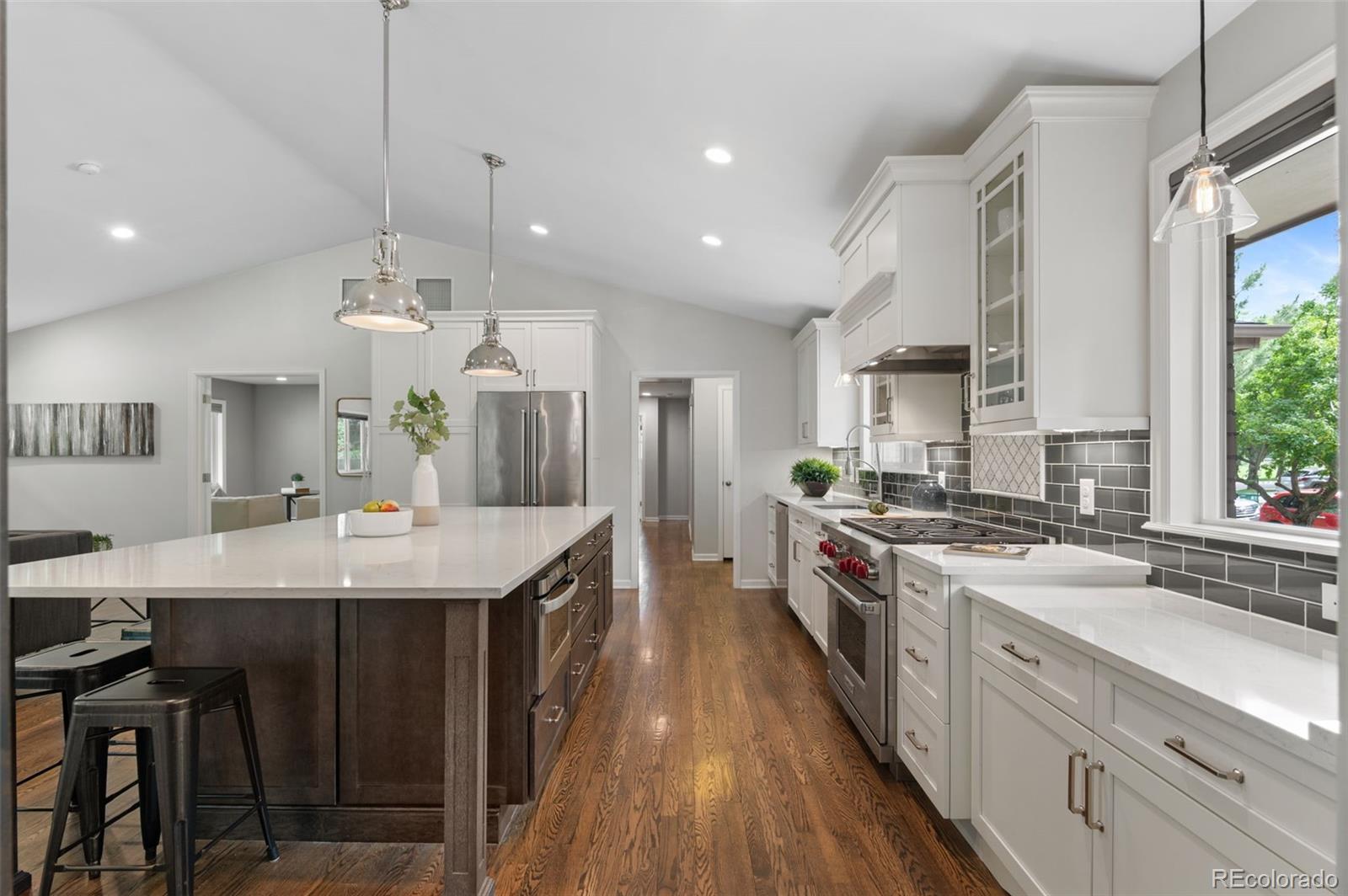 MLS Image #8 for 2717 s langley court,denver, Colorado