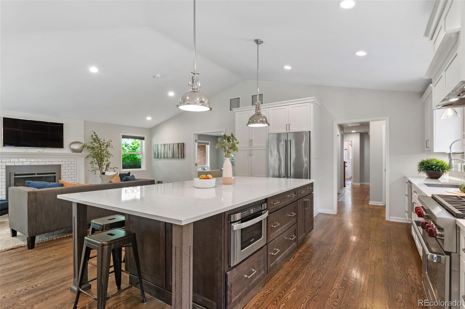 MLS Image #9 for 2717 s langley court,denver, Colorado