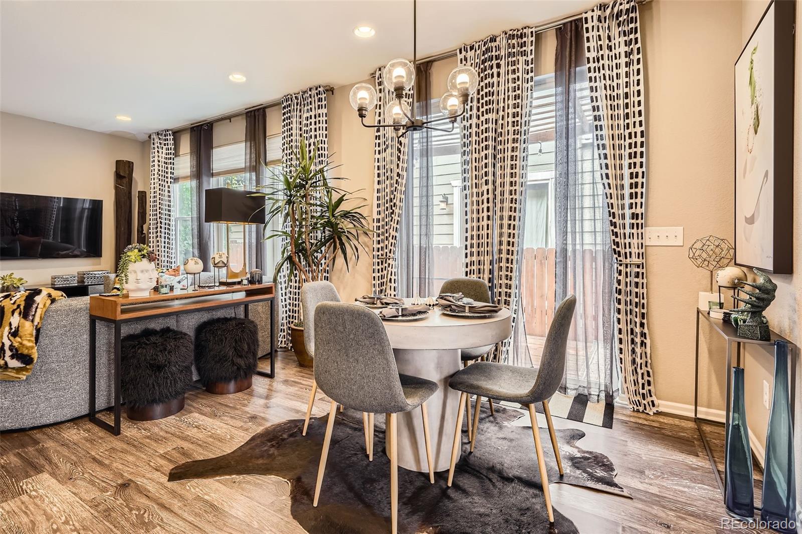 MLS Image #10 for 1519 s dayton street,denver, Colorado