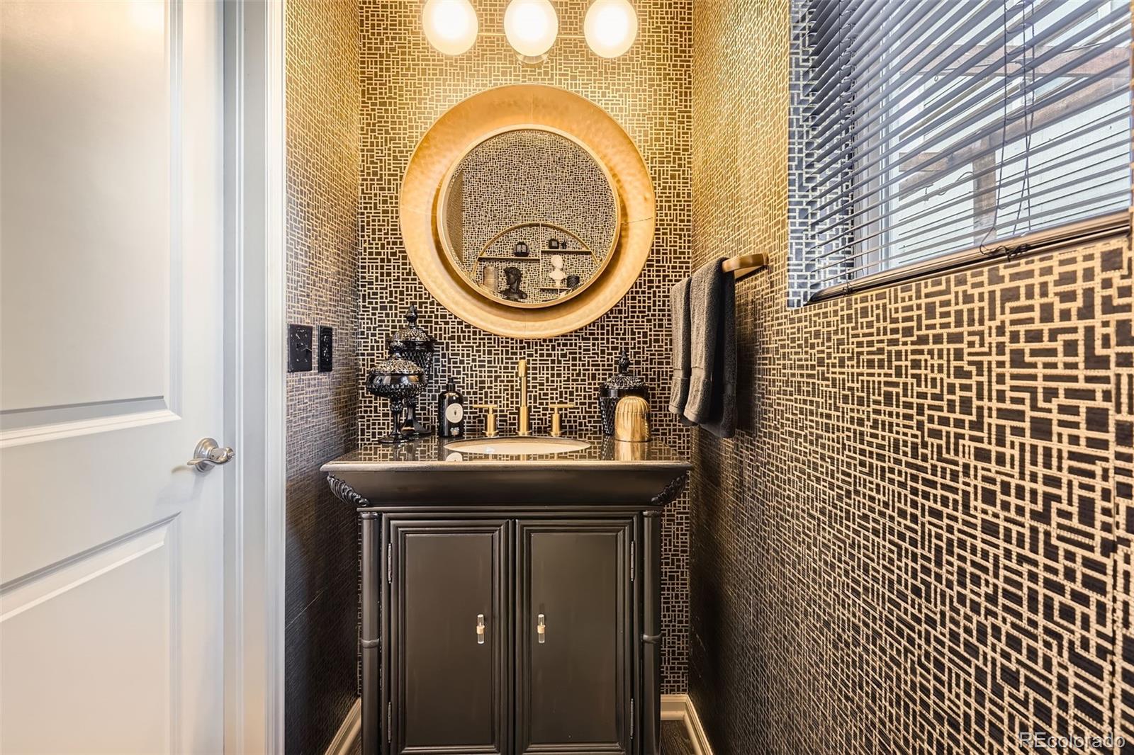 MLS Image #12 for 1519 s dayton street,denver, Colorado